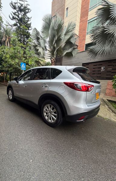 Mazda CX-5 Grand Touring 4x4   2017 - imagen secundaria 1