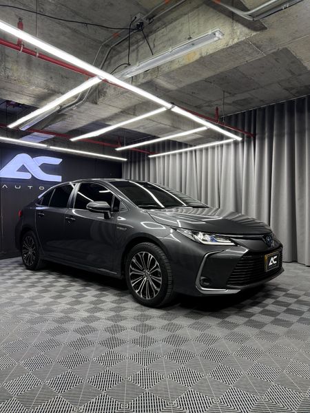 Toyota Corolla 1.8 Xe-i Híbrido - imagen secundaria 2