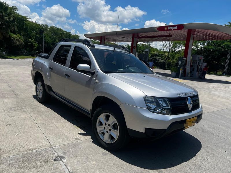 RENAULT DUSTER OROCH 2017 - imagen secundaria 2