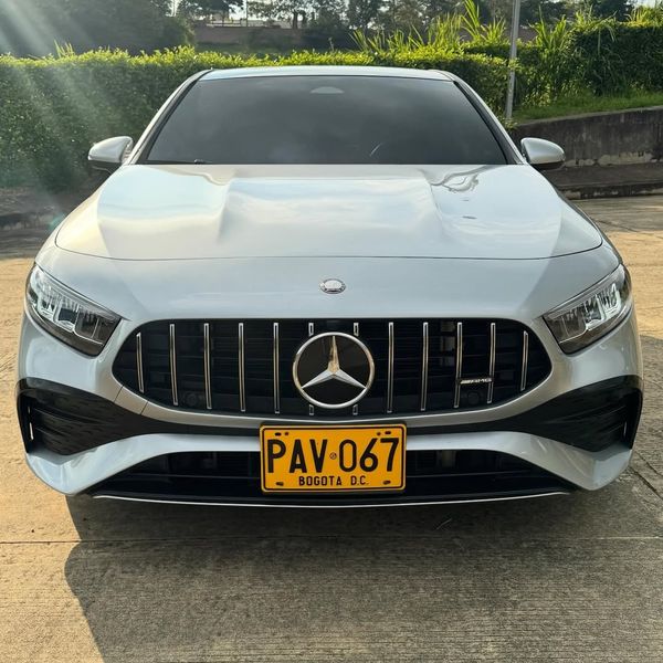 Mercedes Benz A35 AMG 4matic Híbrido 2025 - imagen secundaria 2