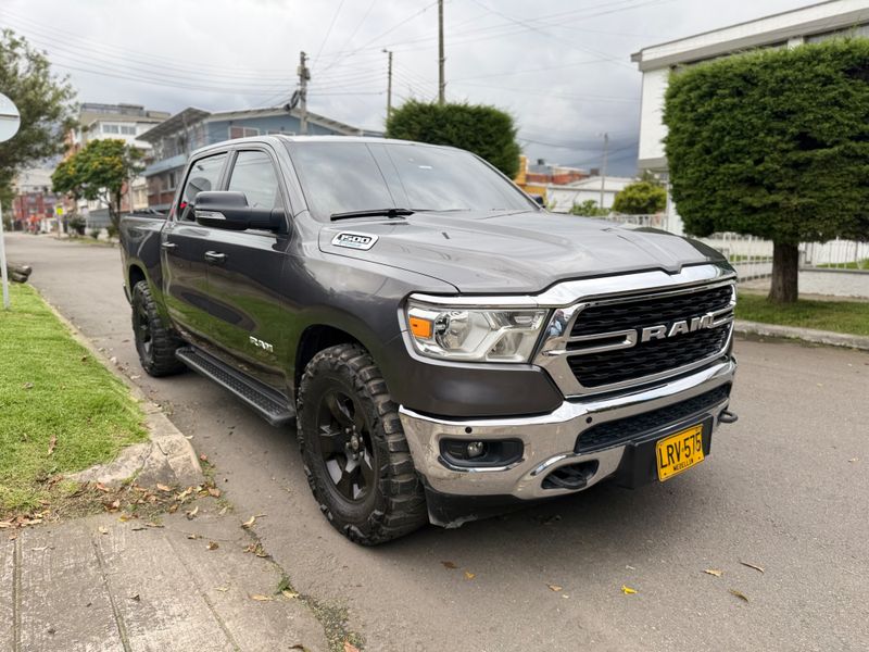 RAM 1500 Hibrida 2022 - imagen secundaria 2