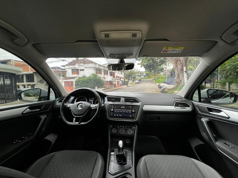 Volkswagen Tiguan 2018  Confort y potencia en un solo vehículo - imagen secundaria 2