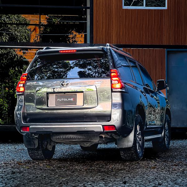 Toyota Prado VX 2019 - imagen secundaria 2