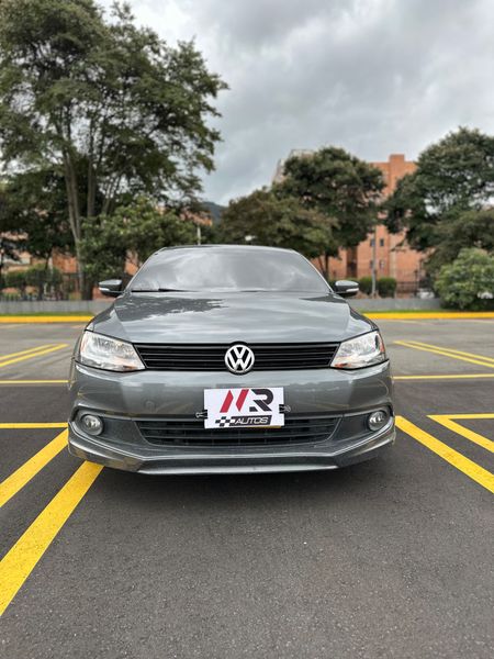 Volkswagen New Jetta 2014 - imagen secundaria 1