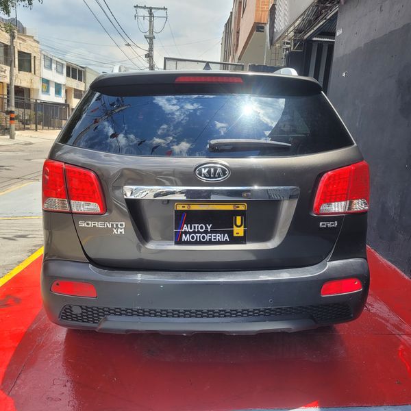 Kia Sorento 2011 - imagen secundaria 2