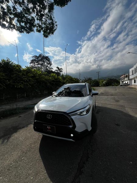 TOYOTA COROLLA CROSS MODELO 2022 - imagen secundaria 1
