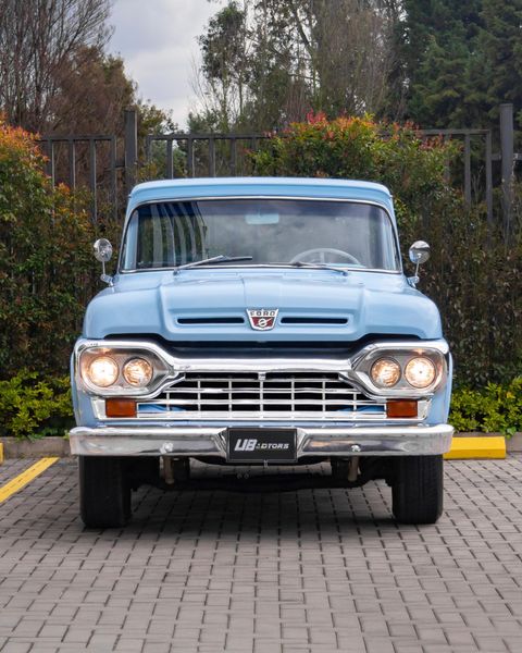 Ford F-100 Custom Cab 1960 - imagen secundaria 1