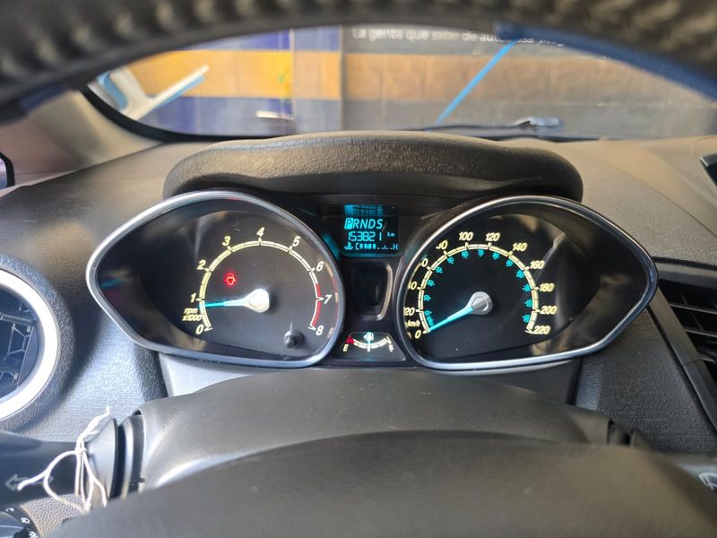 FORD FIESTA SE 2014 - imagen secundaria 1