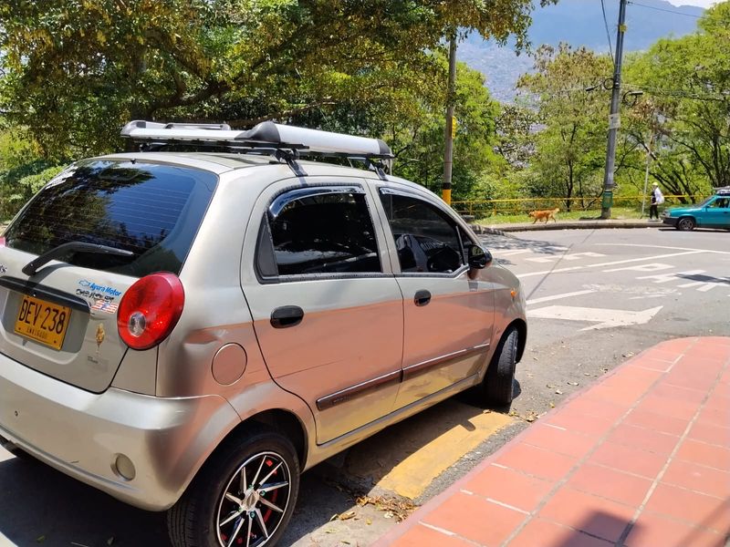Chevrolet Spark 2012 - imagen secundaria 2