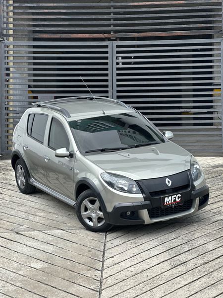 Renault Sandero Stepway EXPRESSION 2014 - imagen secundaria 2