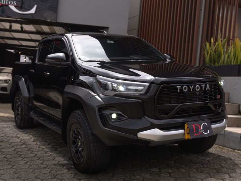 Toyota Hilux GR-S 2.8 2024 - imagen secundaria 1