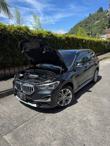 BMW X1 Xdrive 18i 2022 - imagen secundaria 2