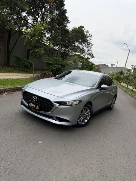 Mazda 3 Touring 2020 - imagen secundaria 1