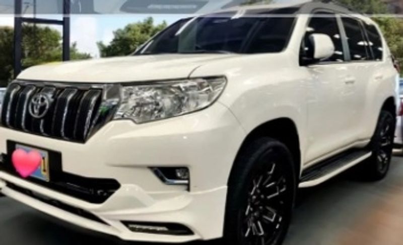 Toyota Prado TXL 2024 - imagen secundaria 1