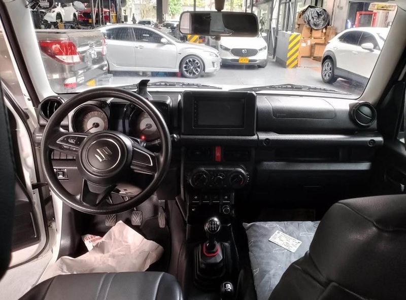 Suzuki Jimny GL 2019 - imagen secundaria 2