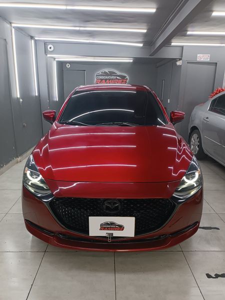 Mazda 2 Grand Touring LX - imagen secundaria 2