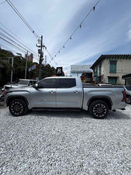 TOYOTA TUNDRA LIMITED 2025  BLINDAJE 2 - imagen secundaria 2