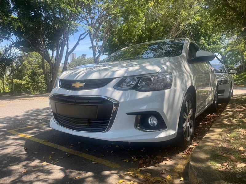 Chevrolet Sonic LT 2018 - imagen secundaria 1