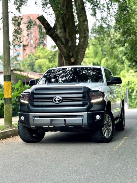 Toyota Tundra 2017 blindaje 2 - imagen secundaria 1