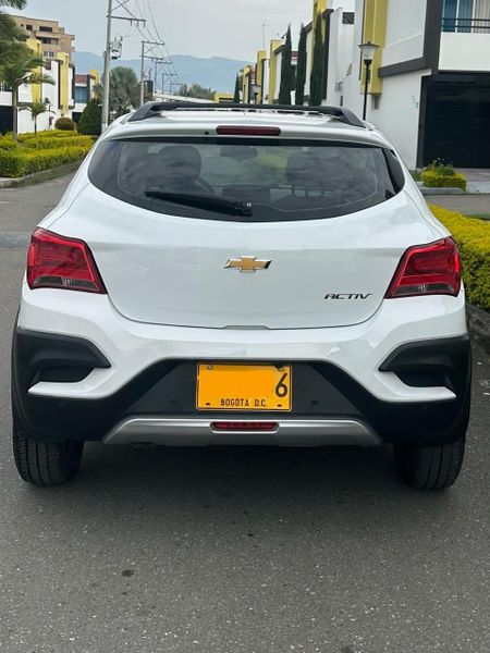 Chevrolet ónix activ - imagen secundaria 1