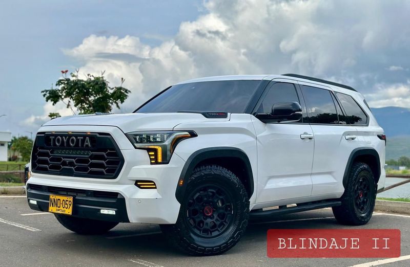Toyota sequoia Edicion TRD PRO HIBRIDA 2023 - imagen 1
