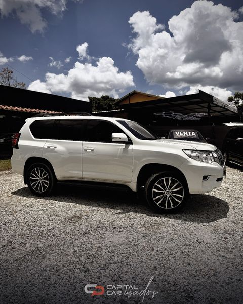 Toyota Prado TXL 2.8 Diesel - imagen secundaria 2