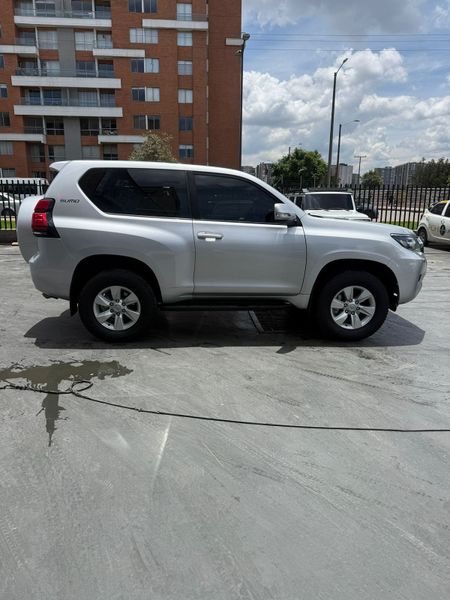 TOYOTA PRADO LC 150 TX SUMO AT - imagen secundaria 1