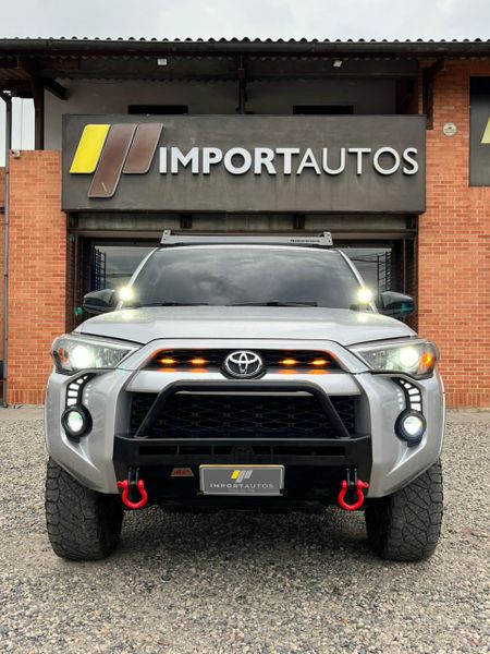 Toyota 4Runner Sr5 2018 - imagen secundaria 1