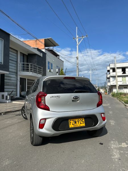 Kia Picanto Zenith automático - imagen secundaria 2