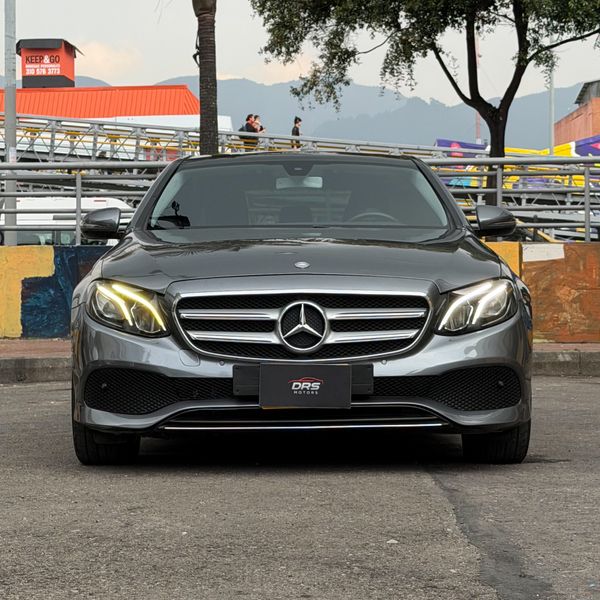 MERCEDES BENZ E200 - imagen secundaria 1