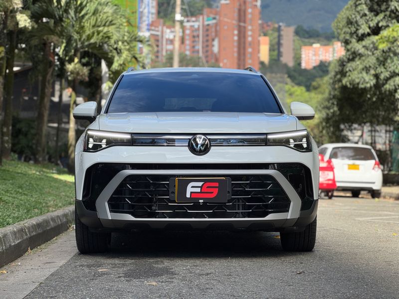 VOLKSWAGEN TAOS HIGHLINE 2026 - imagen secundaria 2