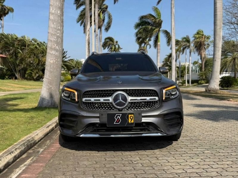 Mercedes Benz GLB200 - 2022 - imagen secundaria 1