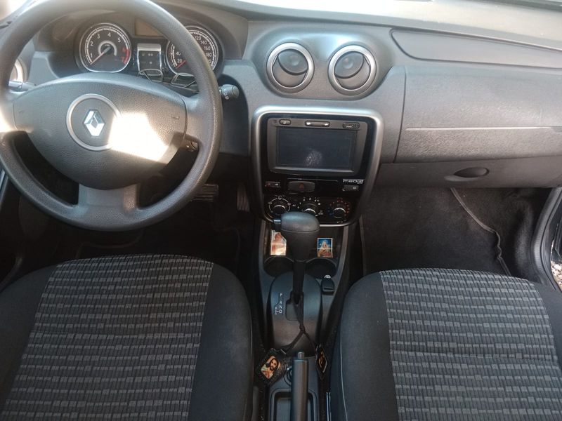 Renault Sandero 1.6 aut 2015 - imagen secundaria 2
