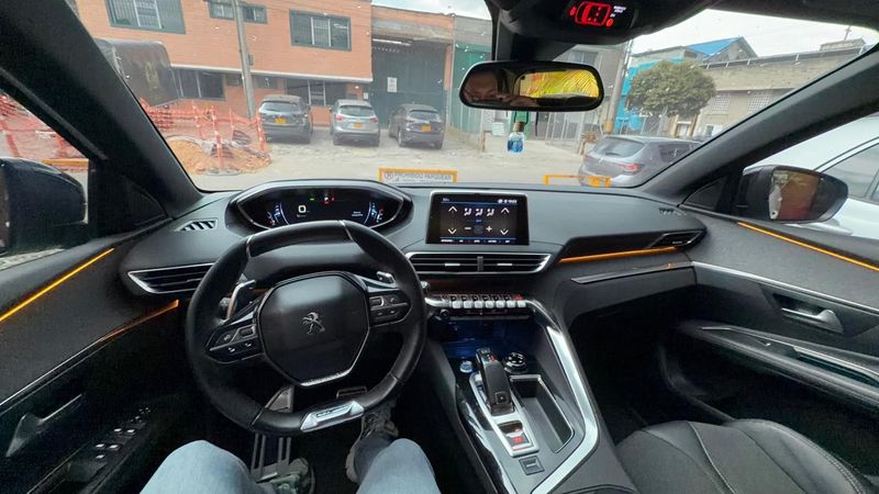 peugeot 3008 GT LINE - imagen secundaria 2