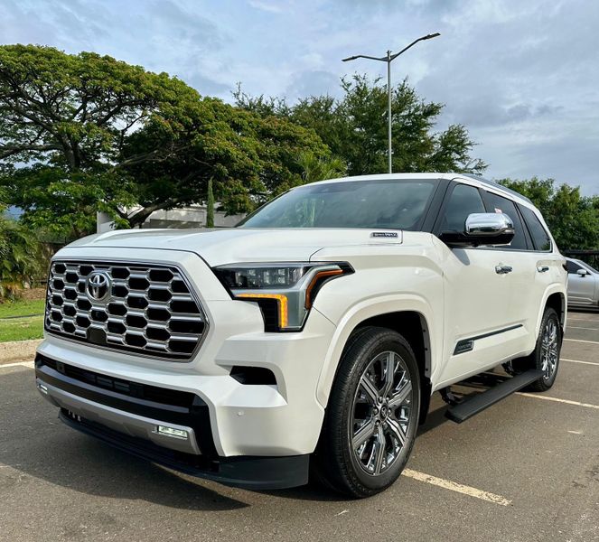 Toyota Sequioa Capstone híbrida 2026 - imagen secundaria 1
