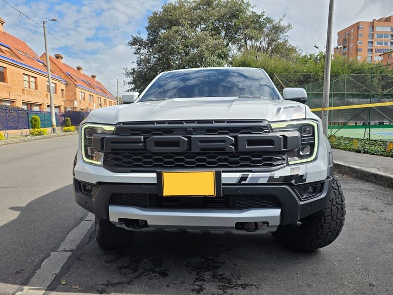 Ford Ranger Raptor 2023 - imagen secundaria 1