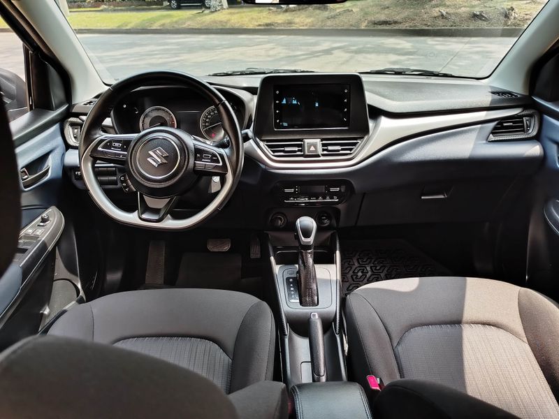 Suzuki Baleno GL - imagen secundaria 2