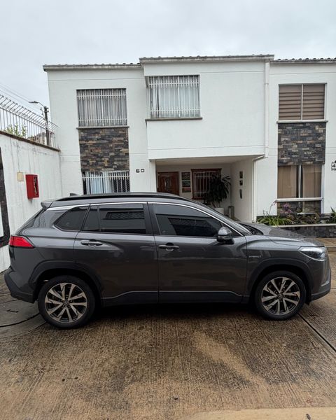 Toyota Corolla Cross Hybrid SEG híbrido gasolina  eléctrico eCVT - imagen secundaria 2