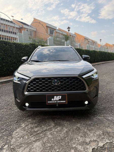 Toyota Corolla Cross SEG Híbrido 2023 - imagen secundaria 1