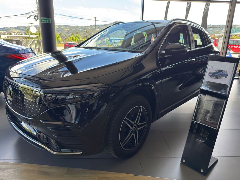 Mercedes Benz EQA 250 AMG LINE DEMO CAR TEST DRIVE A LA VENTA 30KM DE USO GRAN AHORRO - imagen secundaria 1