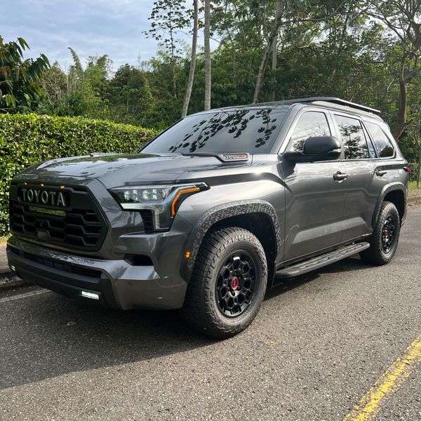 Toyota Sequoia TRD PRO 2026 0KM Híbrida - imagen secundaria 1