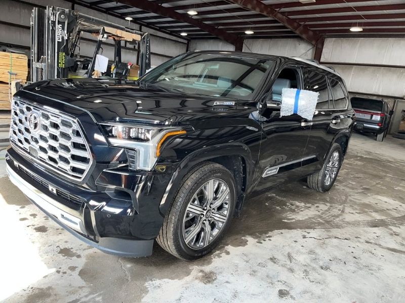 Toyota Sequoia capstone 2026 - imagen secundaria 1