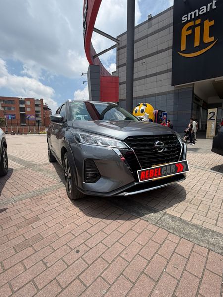 NISSAN KICKS - imagen secundaria 2