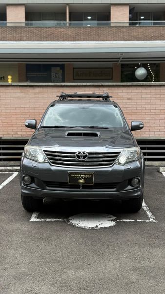 Toyota Fortuner 3.0 DIESEL 2016 - imagen secundaria 2