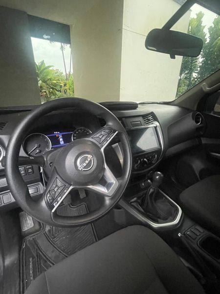 Se vende hermosa Nissan Frontier 2024 - imagen secundaria 1