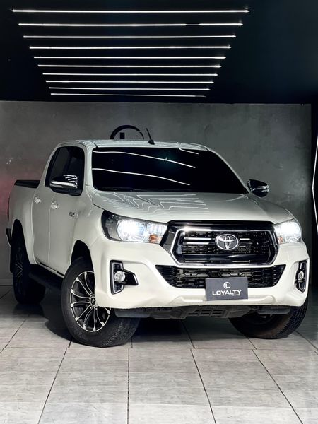 Toyota Hilux SRV - imagen secundaria 1