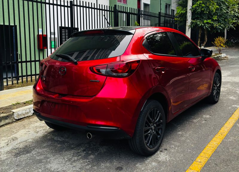 Mazda 2 touring - imagen secundaria 1