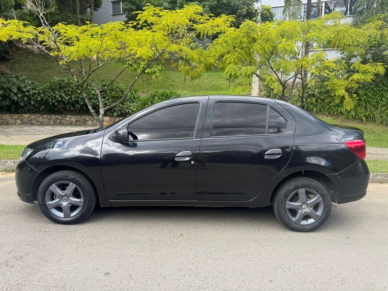 Renault Logan - imagen secundaria 2