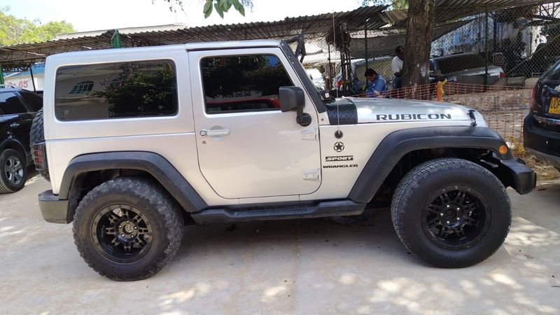 Jeep wlangler 2017 color gris - imagen secundaria 1