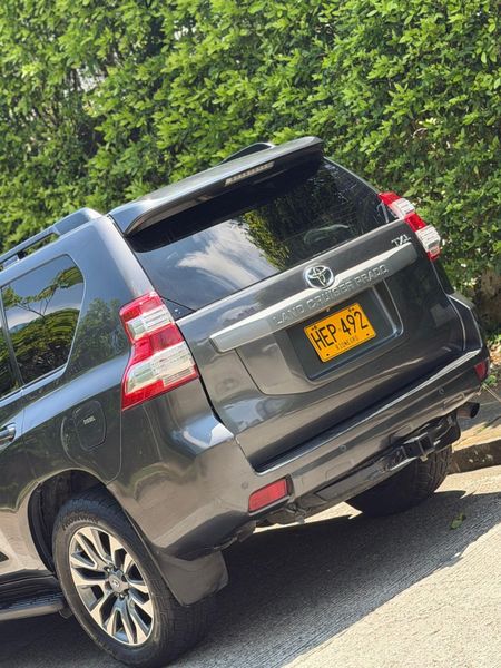 TOYOTA PRADO TXL  2013  3.0 DIÉSEL  BLINDAJE 2 PLUS - imagen secundaria 2